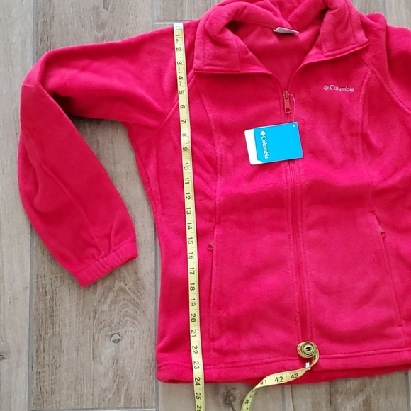 🆕️ Columbia Sweater - Picture 9 of 13